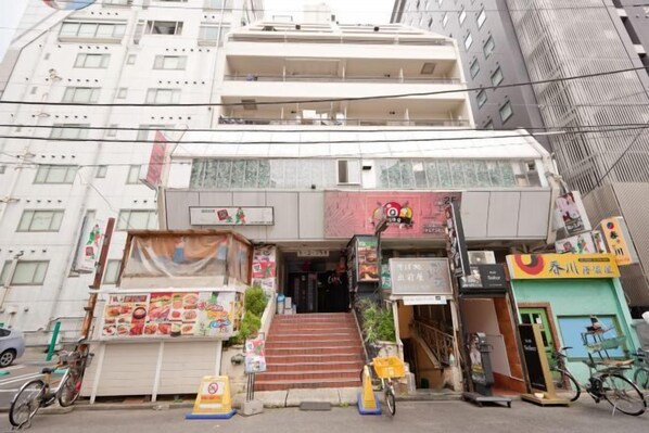 Exterior - Shinjuku Kabukicho Harmony Inn (Tokyo)