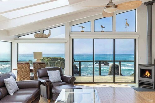 The Horizon House – Bodega Bay Oceanfront Escape!