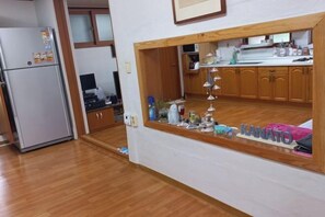 Room - hakdonghanokpension (Gangneung-si)