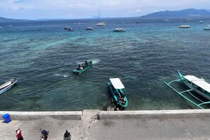 Unclassified image, 5 of 30, button - Super diving and tinas reef divers (Puerto Galera)