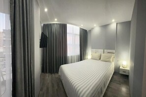 Room - Apart on 26 floor in "Real Palace" Pirosmani 18 D (Batumi)