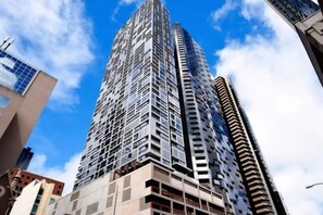 Room - A Chic 2BR, CBD Apartment Near Southern Cross (Melbourne)