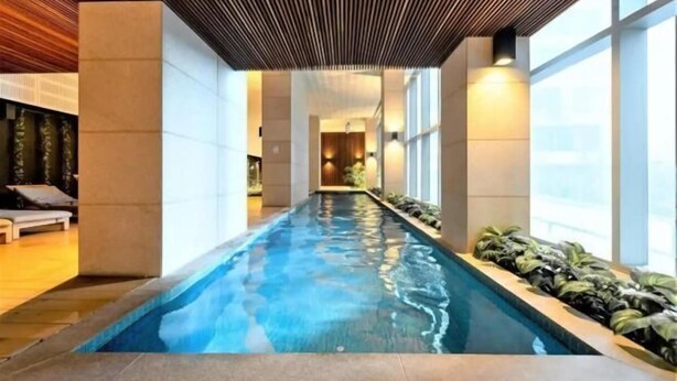 Indoor pool - A Chic 2BR, CBD Apartment Near Southern Cross (Melbourne)