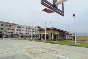 สนามกีฬา