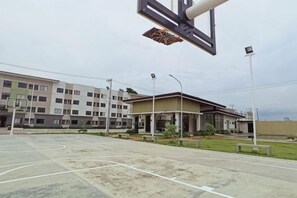 Sports court - Francine Homestay at Plumera Mactan (Lapu-Lapu City)