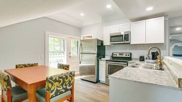 House (2 Bedrooms) | Front of property