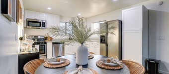 Easy Walk to Dtwn Gilbert, Family-friendly Oasis!