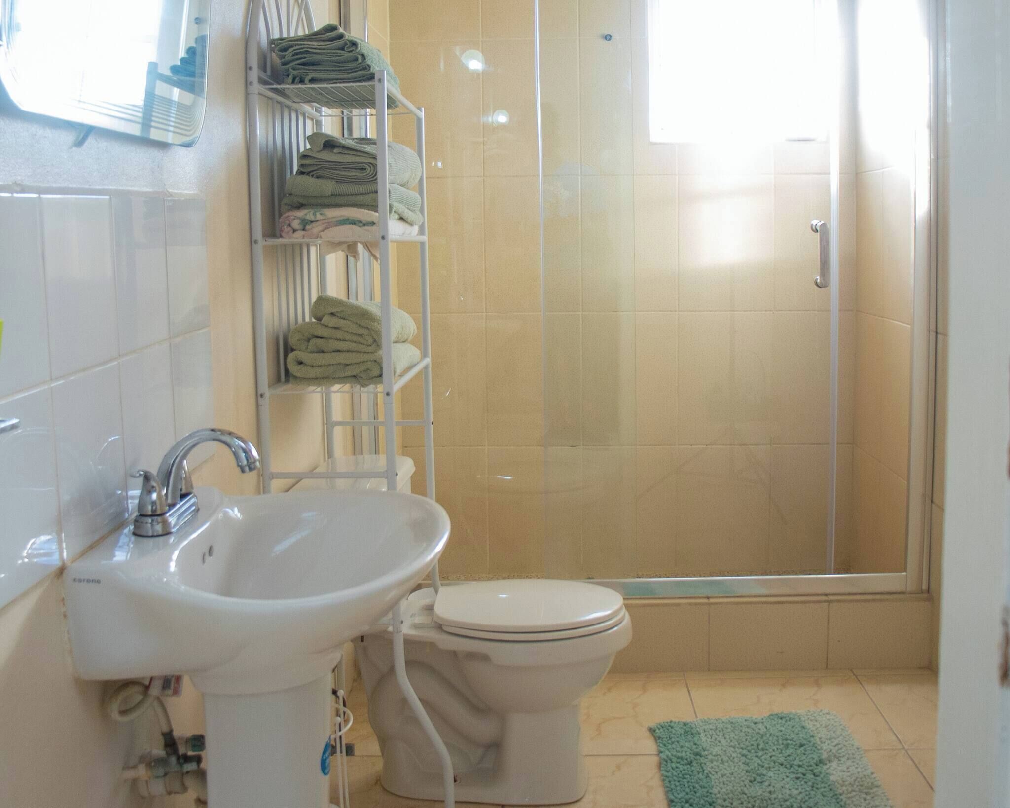 Apartment, 2 Bedrooms, Balcony, Garden View | Bathroom