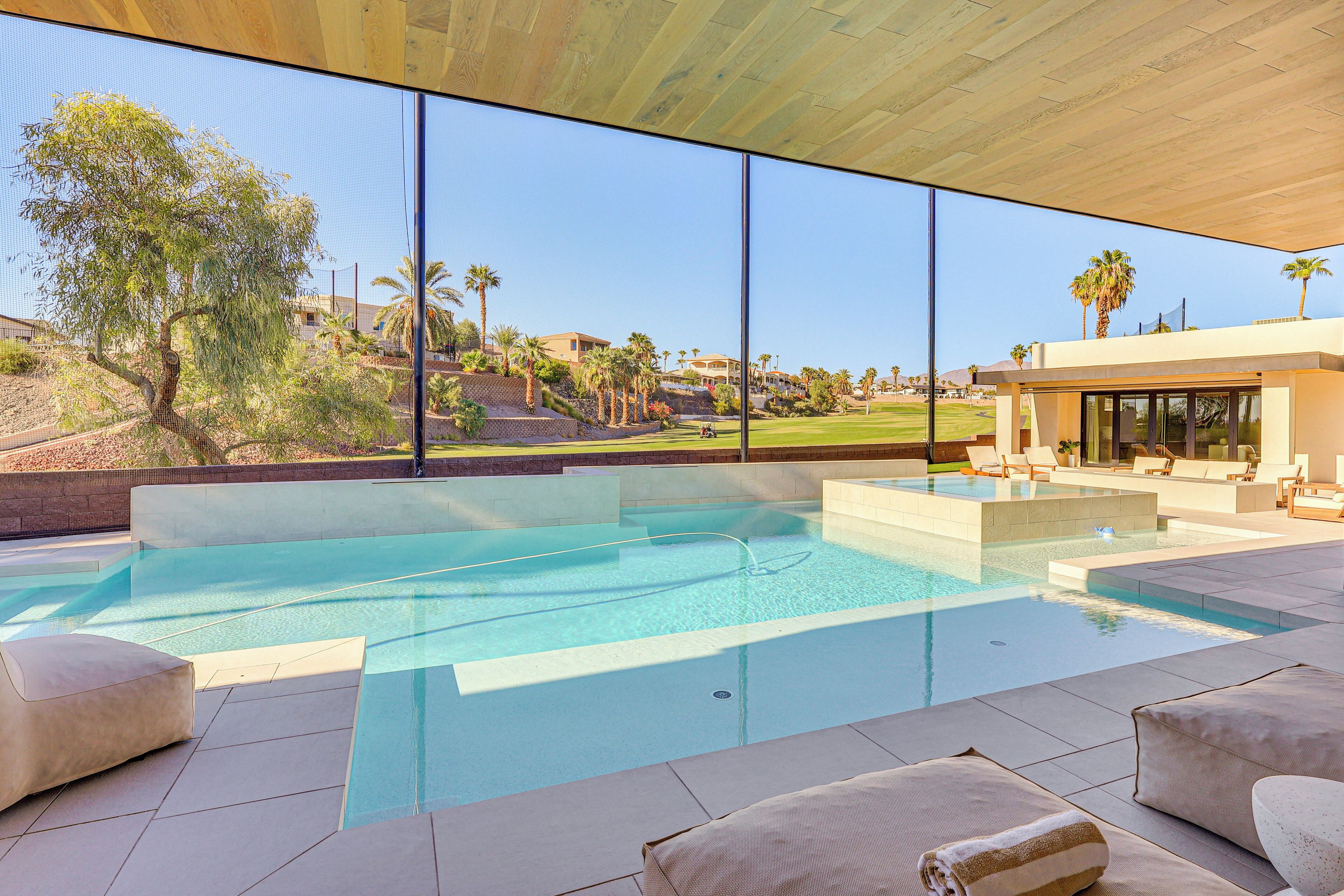 House (5 Bedrooms) | Front of property