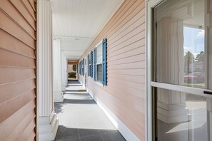 Apartment (2 Bedrooms) | Interior - Steps to Pool + Golf! Family Myrtle Beach Retreat (Myrtle Beach)