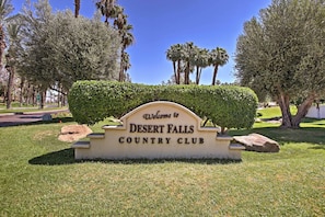 Interior - Golf Course View & Pool Access: Palm Desert Condo (Palm Desert)