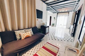 Living area - The Warehouse (Phra Nakhon Si Ayutthaya)