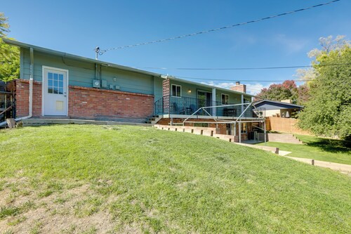 Heart of Denver Suburbs! Extended-stay Duplex