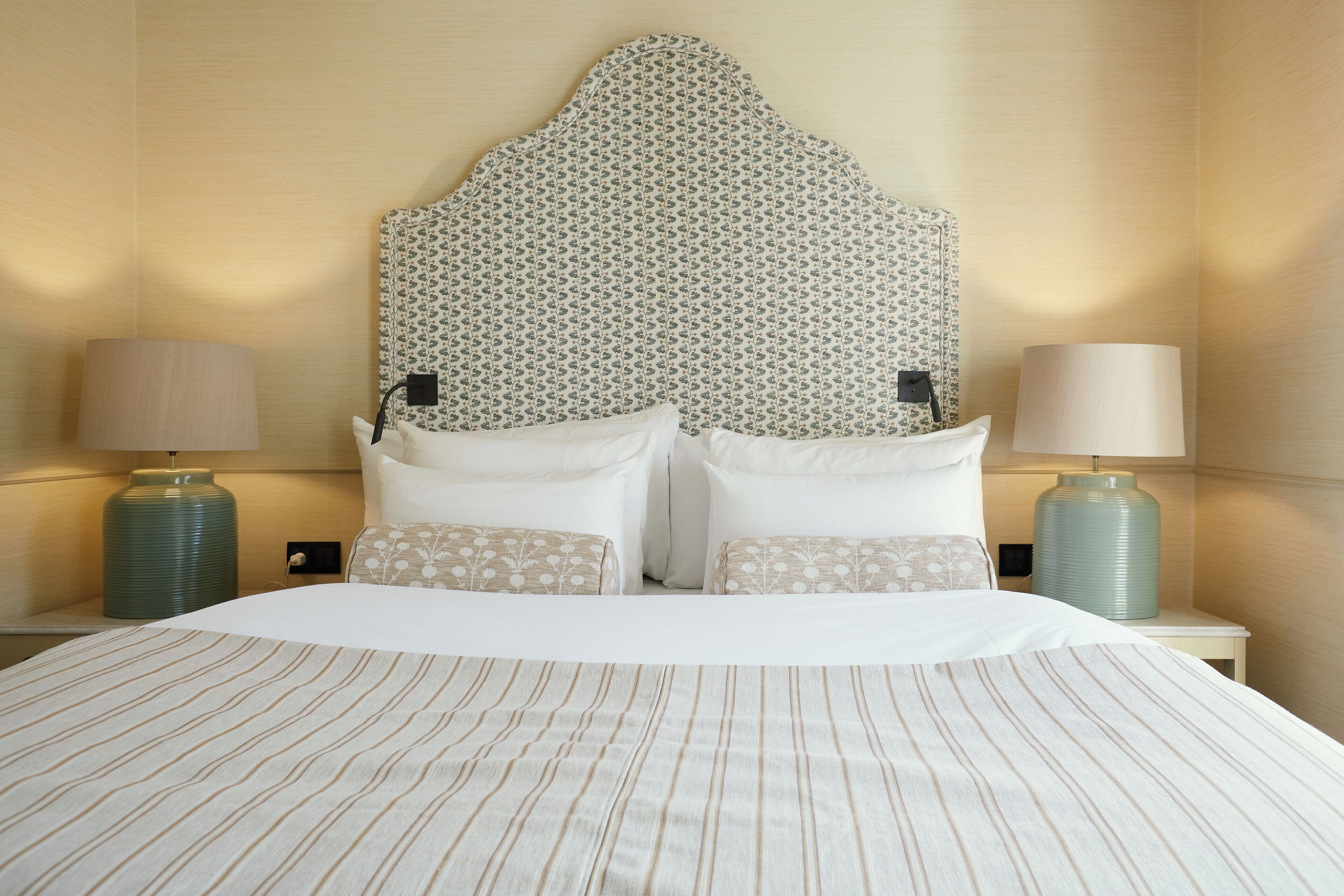 Superior Room | Sengetøy av topp kvalitet, dundyner, senger med overmadrass og minibar