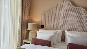 Luxury Room | Premium bedding, down comforters, pillowtop beds, minibar