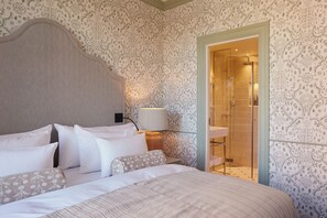 Deluxe Junior Suite | Premium bedding, down comforters, pillowtop beds, minibar -  Henrik's Hotel (Copenhagen)
