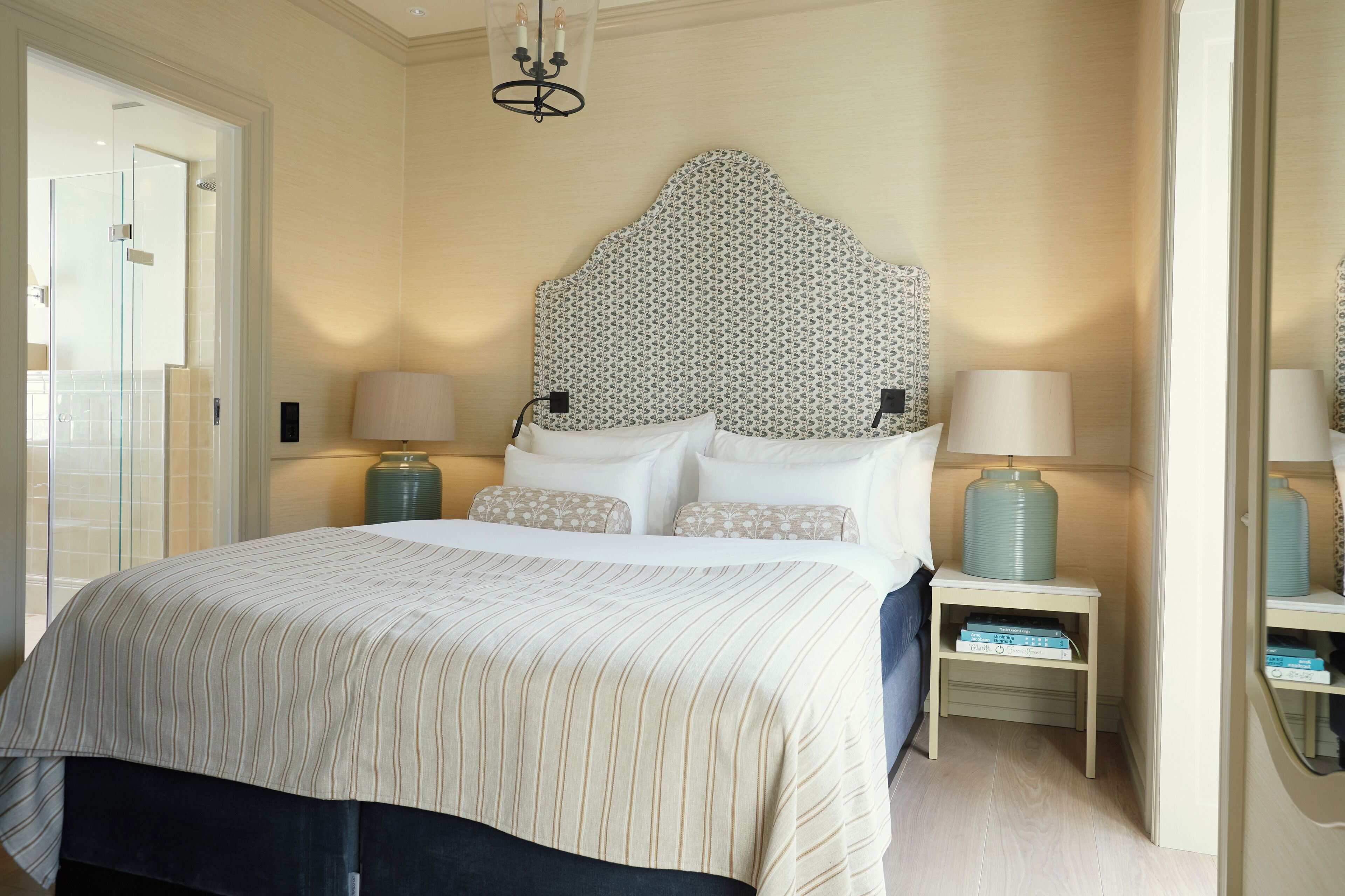 Superior Room | Premium-sengetøj, dundyner, senge med topmadrasser, minibar