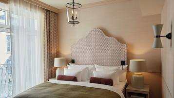 Luxury Room | Premium bedding, down comforters, pillowtop beds, minibar