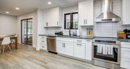 < 3 Mi to Bethany Beach! Wooded Retreat w/ Yard