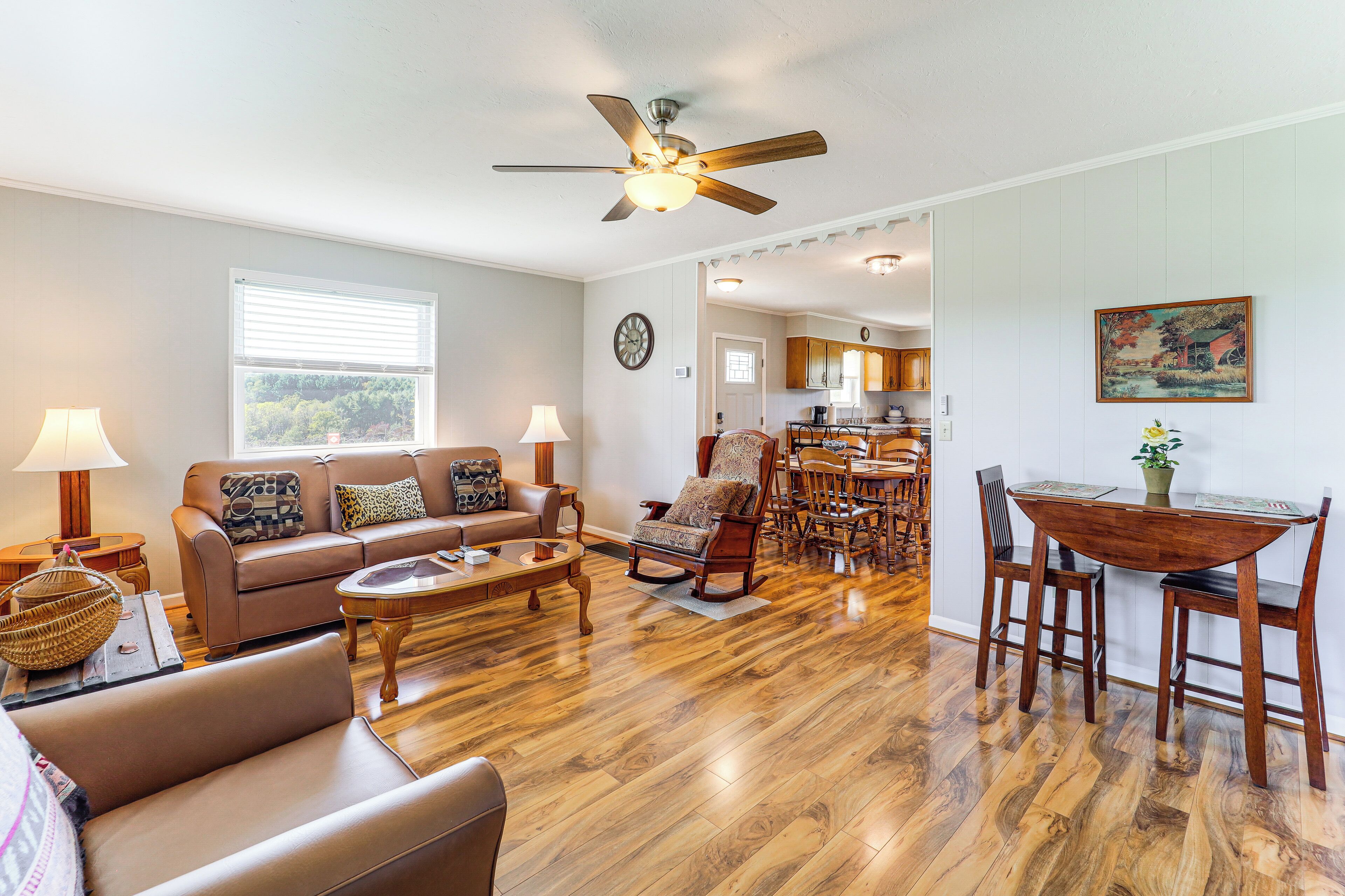 المنشأة من الداخل