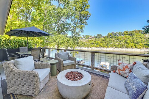 Herrington Lake Retreat w/ Dock, 1 Mi to Marina!