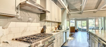 Herrington Lake Retreat w/ Dock, 1 Mi to Marina!