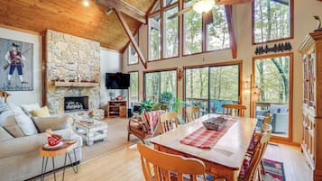 House (2 Bedrooms) | Front of property