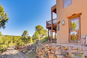 House (2 Bedrooms) | Interior - Panoramic Vistas: Glorieta Adobe Near Pecos River (Glorieta)