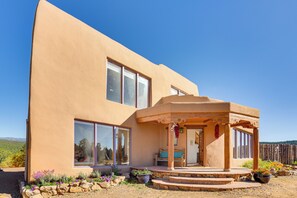 House (2 Bedrooms) | Interior - Panoramic Vistas: Glorieta Adobe Near Pecos River (Glorieta)