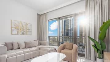 Huoneisto, kaupunkinäköala | Oleskelualue | Taulutelevisio