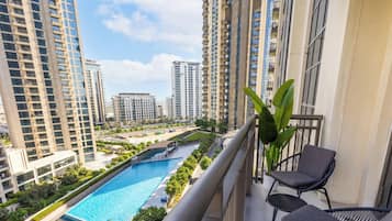 Huoneisto, kaupunkinäköala | Näkymä parvekkeelta