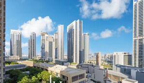 Apartamento, vista para a cidade | Vista do quarto
