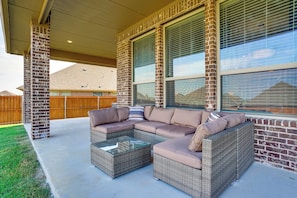 House (5 Bedrooms) | Interior