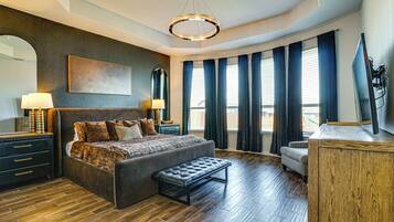 House (5 Bedrooms) | Interior