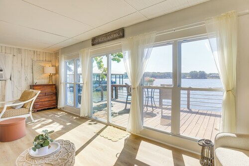 Cabin w/ Boat Slip on Main Channel of Lake Lay!