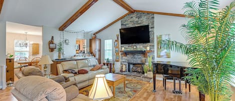 House (3 Bedrooms) | Interior