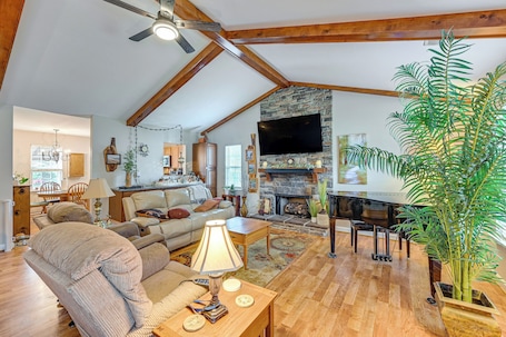 House (3 Bedrooms) | Interior