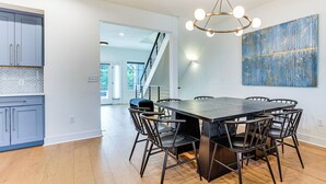 Apartment (4 Bedrooms) | Bahagian dalam