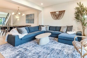 Apartment (4 Bedrooms) | Interior - Family Haven, Walk to Dtwn Erie: Bring Your Pets! (Erie)