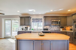 Interior - New Milford Home: 29 Mi to Lime Rock Park! (New Milford)