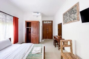Room - Men Bebas Homestay near Ubud Mitra RedDoorz (Bali)