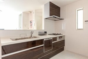 Unclassified image, 5 of 35, button - Sumida 4 House (Tokyo)