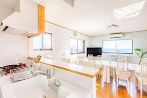 Room - LONG VACATION (Shirahama)