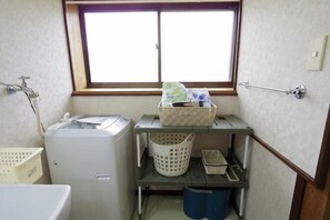 Interior - Tsubakihausu (Kozaki)