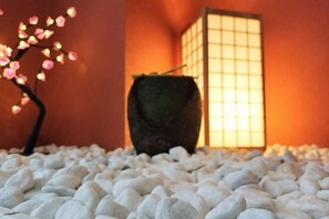 Miscellaneous - Aladdin House (Tokyo)