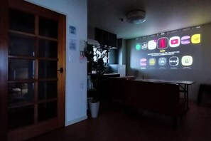 Interior - Aladdin House (Tokyo)