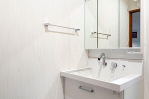Bathroom - Residential Voyan Minamisunacho (Tokyo)