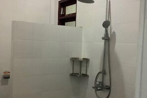 Room - Matraville Home Stay Lake Toba (Tuktuk Siadong)