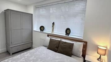 Cots/infant beds