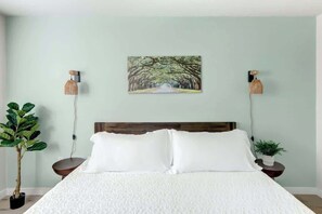 3 habitaciones, tabla de planchar con plancha, cuna de viaje y wifi 